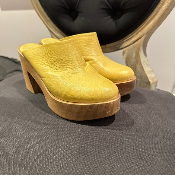 Free People Suki Marigold Leather Platform Clogs Sz-38 - Picture 1 of 8